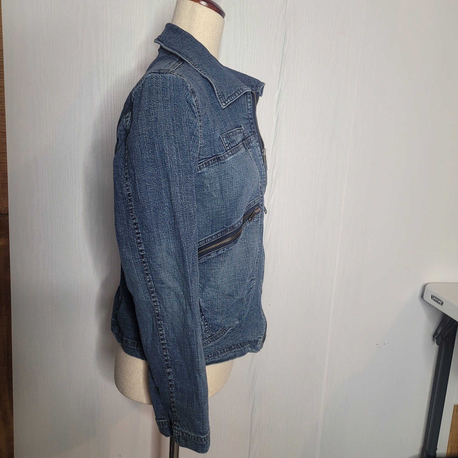 Blue Willi’s denim jacket full-zip closure distinct zippered pock Sz M Y2K/90