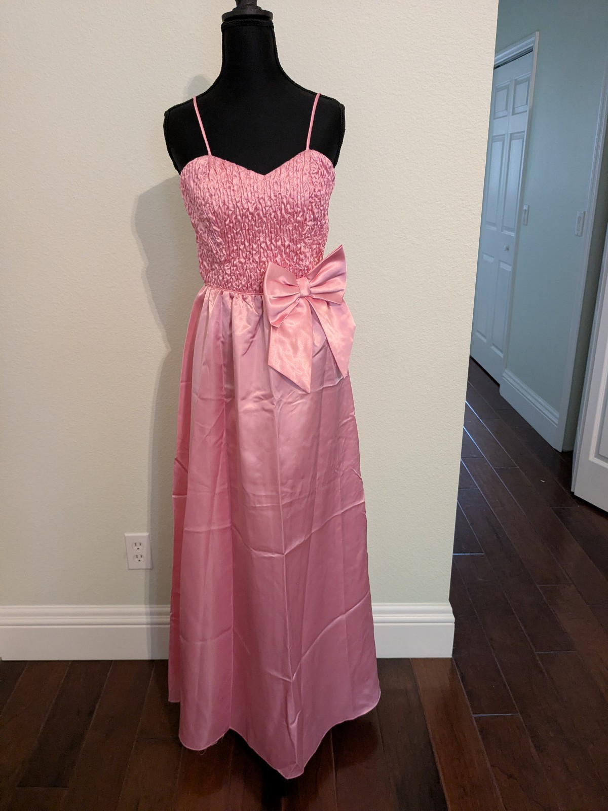 Pink dress (size 7/8)