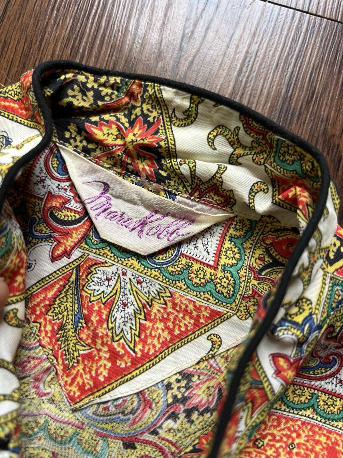 Vintage Mara Kobb Shirt Colorful Print Button Rayon Mandarin Collar 1940’s 50’s