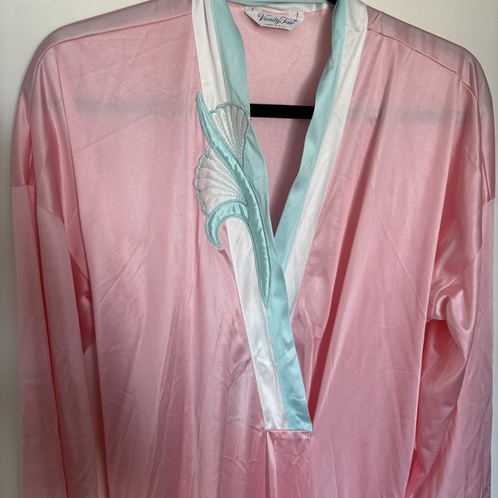 Vanity Fair Robe M Cottage Core Romantic Feminine VTG 70s