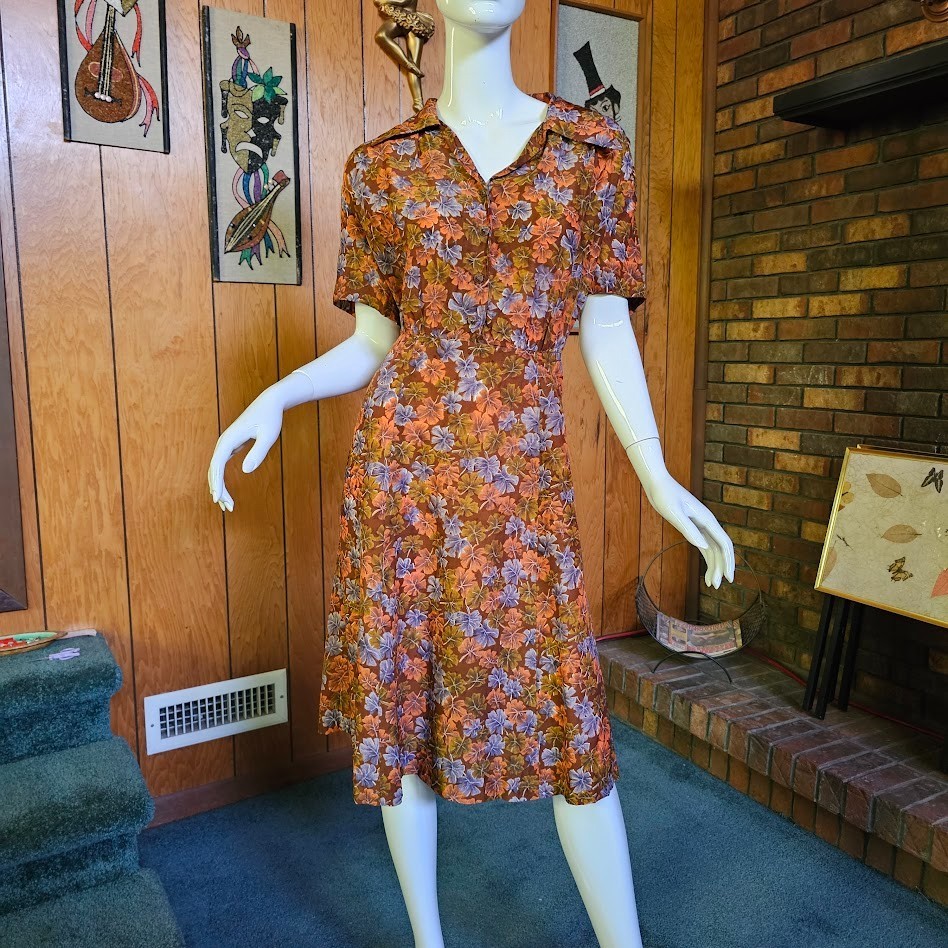Vintage 40s 50s Novelty Fall Print Volup Shirtwaist Cold Rayon Day Swing Dress L