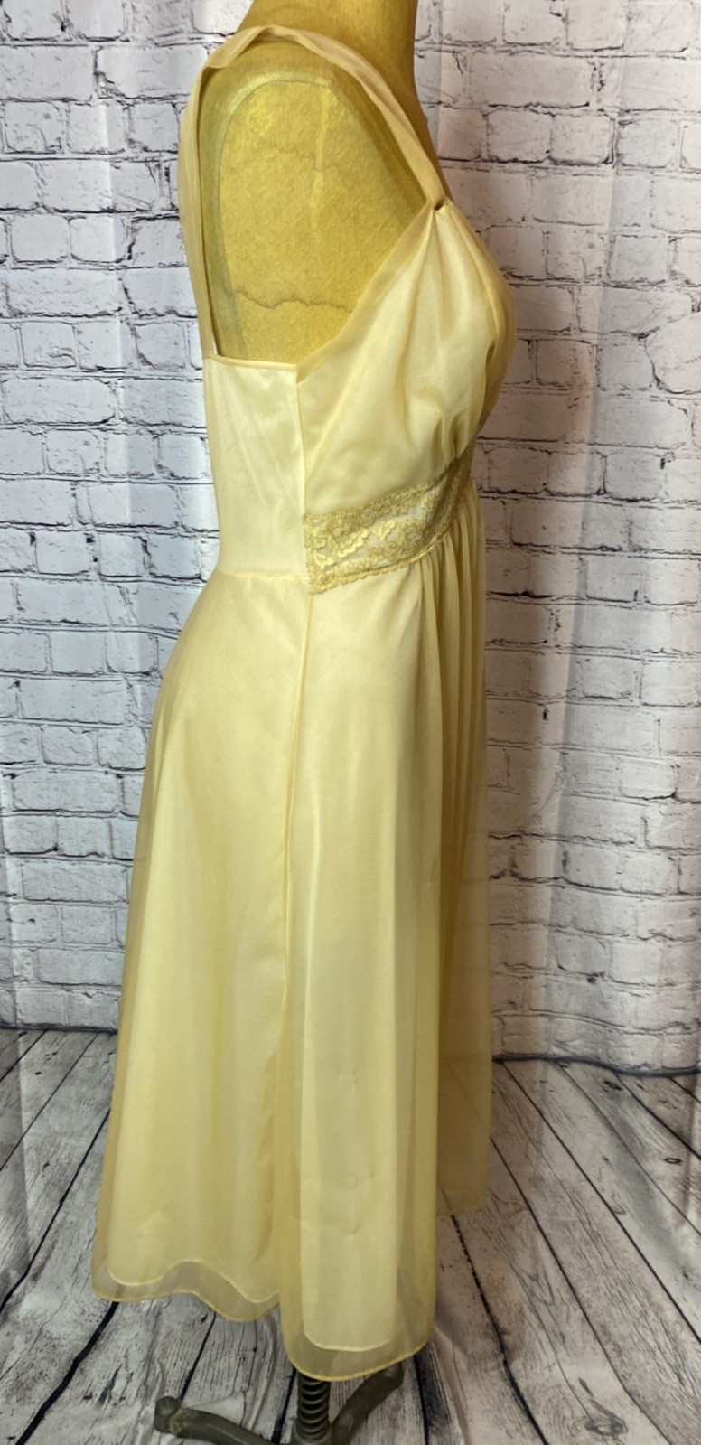Vintage 50’s Vanity Fair Nightgown Double Nylon Tricot Beige Nude Lace 32