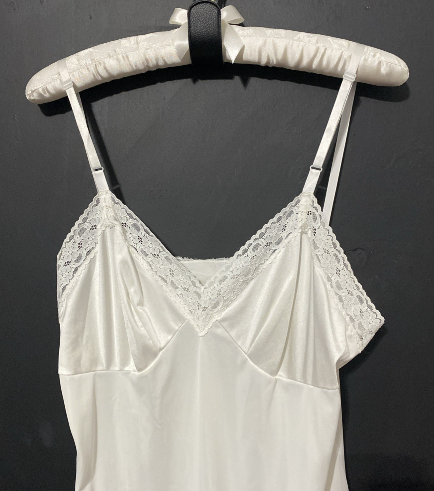 VTG Vanity Fair 10-103 Sz 36 Semi-Sheer White Nylon Lace Trim 24″ Rockabilly