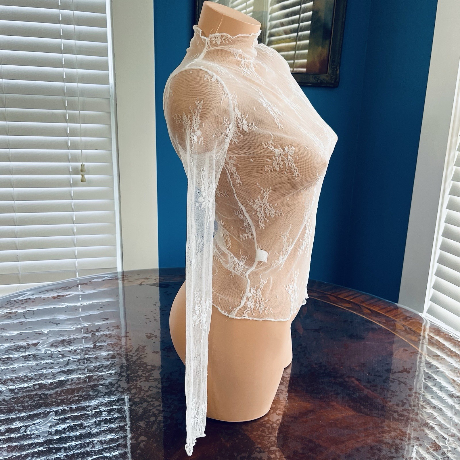 SHEER STRETCH LACE T-SHIRT BLOUSE WHITE FLORAL LONG SLEEVE HIGH NECK SZ S