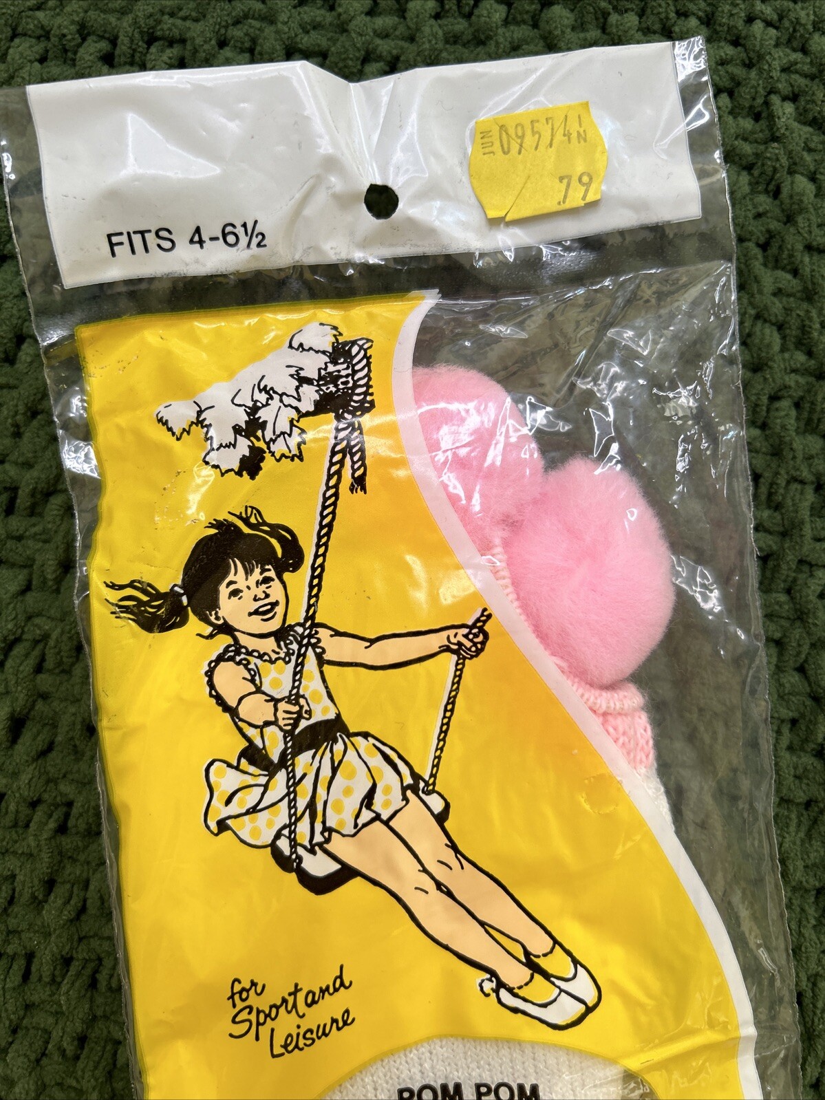 VTG Pom Socks White Pink Poms NIP Size 4-6.5 Girls Orlon 70s NOS 80s Low Cut