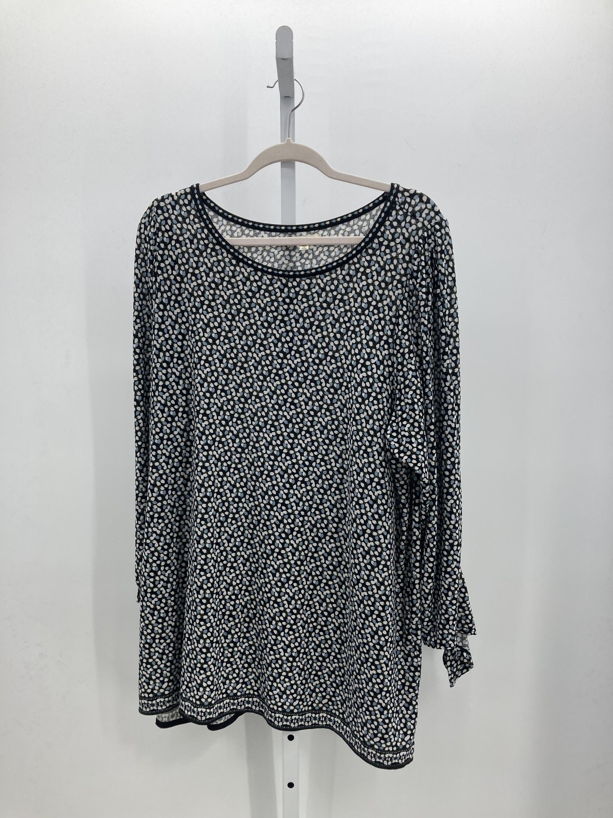 Max Studio Size 2X Womens Long Sleeve Shirt