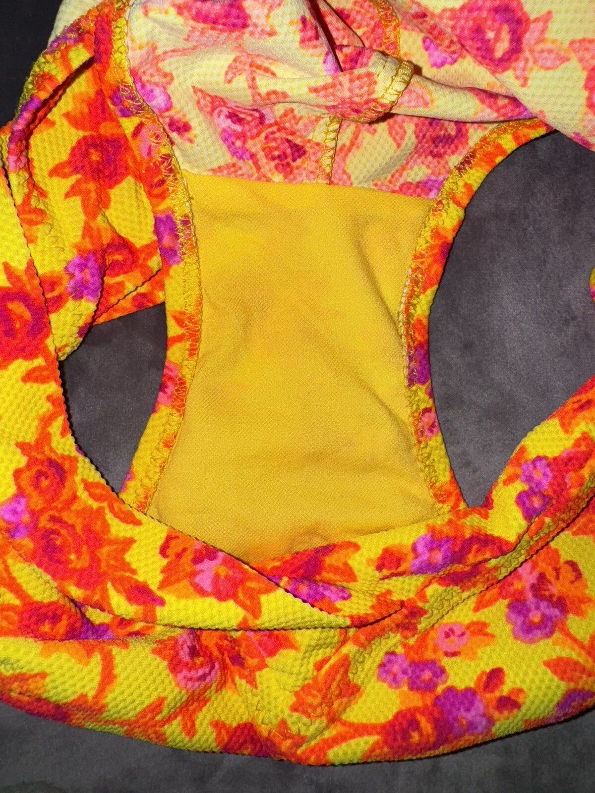 VINTAGE CALIFORNIA WAVES S orange/yellow Small Bottom / Large Top