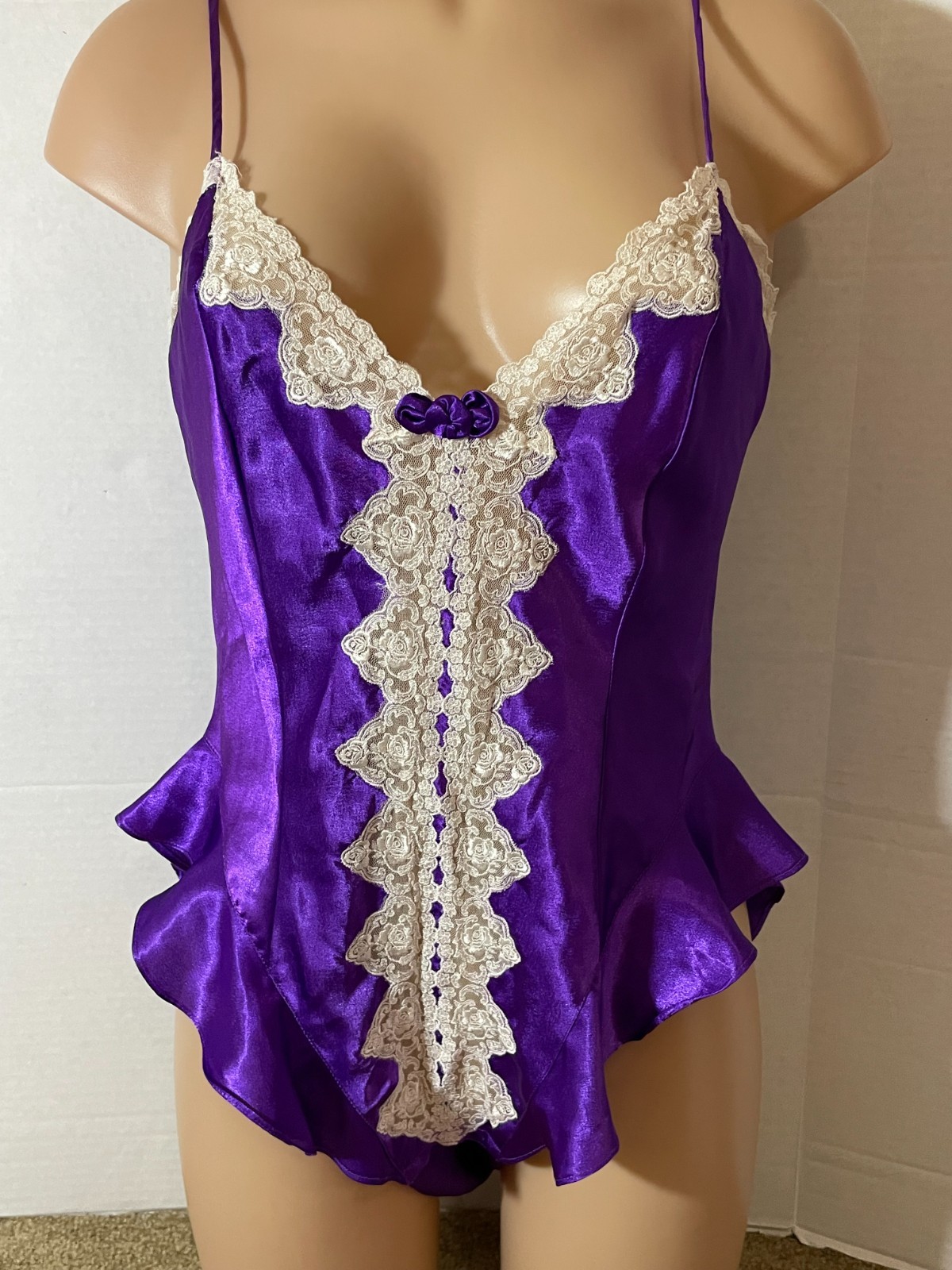 S Vtg VICTORIA’S SECRET Soft SATIN Lace Bodysuit Teddy Purple Ivory Gold Label
