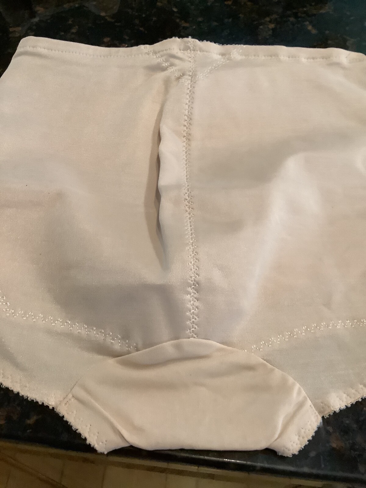 VTG 50’s 60’s Girdle Shaper Panty Size~32~34. ILGWU Ivory Lycra Spandex gusset