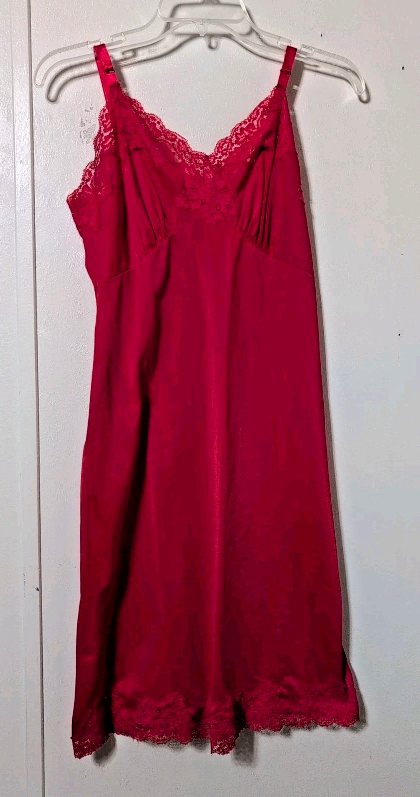 Vintage Shadowline RED 100% Nylon Lace Full Slip Size 34 Short