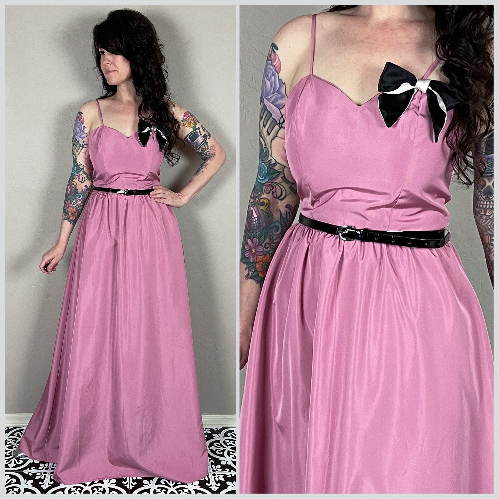 Vintage 1970s Pink Empire Waist Belted Prom Gown – 26″/27″ Waist