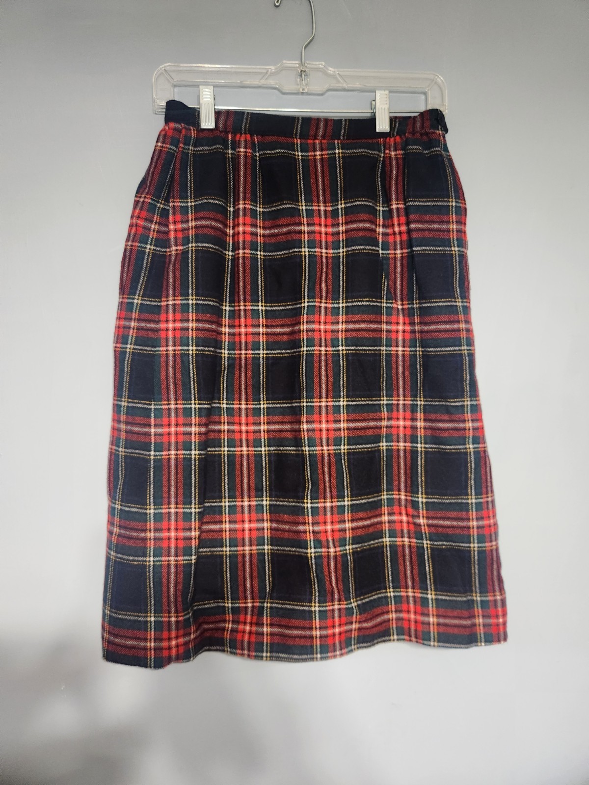 Vintage Authentic Black Stewart Tartan Plaid Skirt Womens Lined. Festive Holiday
