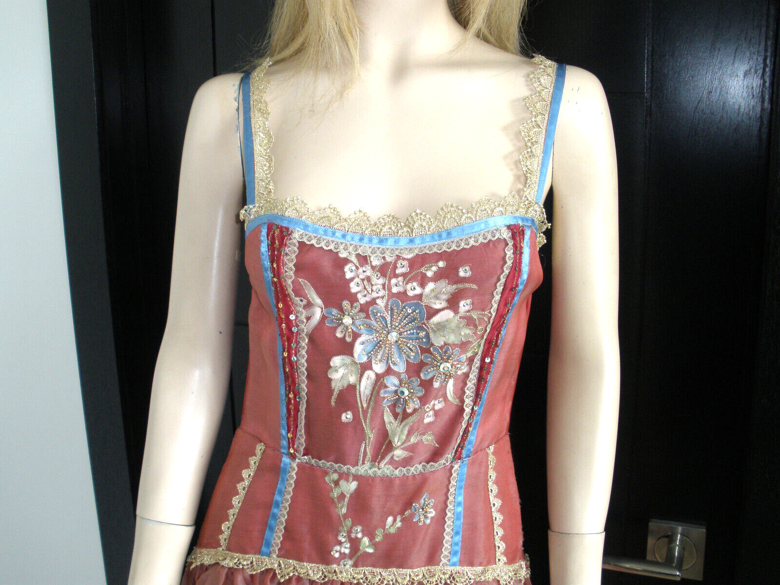 $40K NEVER WORN QUEEN ELIZABETH ROYAL DRESSMAKER SILK PAINTED JEWELED DRESS GOWN