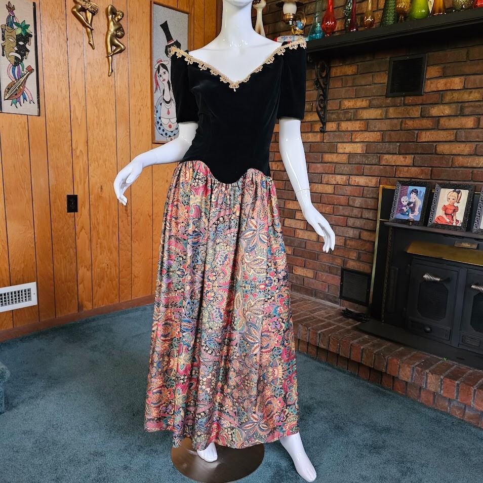 Vtg 80s Ornate Maximalist Off Shoulder Velvet Formal Evening Dress Ball Gown M/L