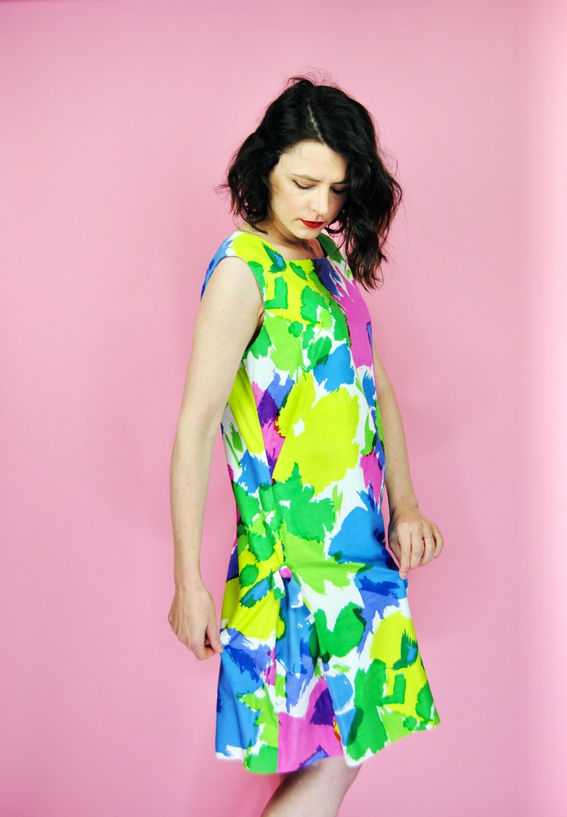 1960s Vintage Bright Rainbow Abstract Polynesian Casuals Mcinerny” Shift Dress M