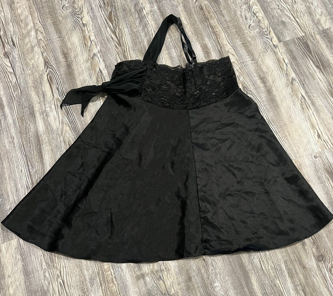 VTG CIRCA 2000 Women’s Black Laced Bodies Flowy Satin Skirt Nightgown Dress L