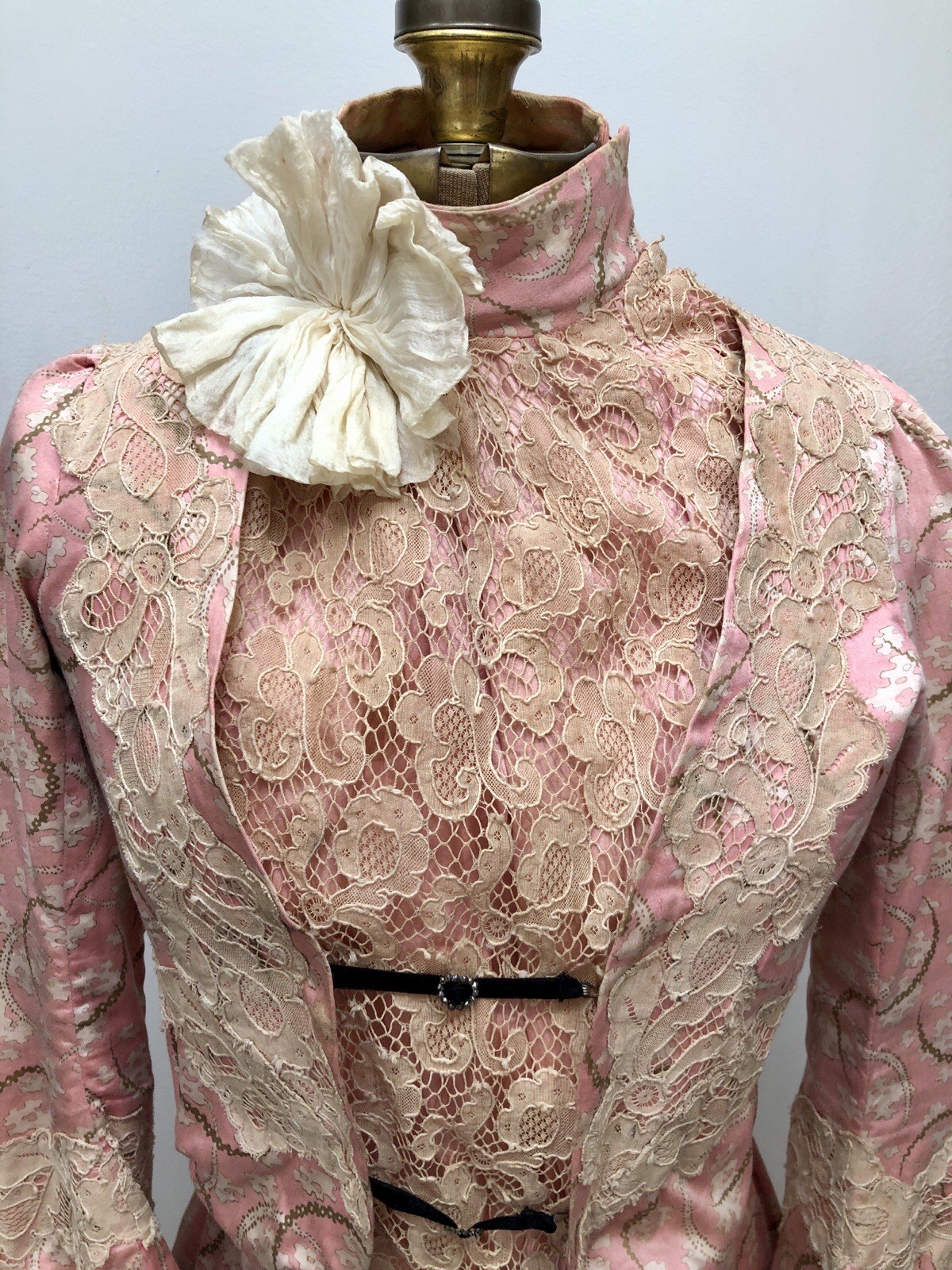 Antique VICTORIAN 1900s GIBSON GIRL Pink Paisley TRAINED GUIPURE LACE 2Pc GOWN