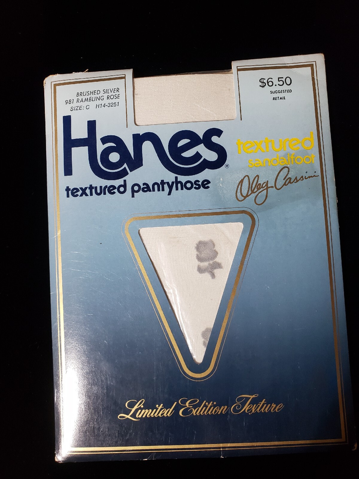 1985 TEXTURED HANES OLEG CASSINI RAMBLING ROSE SILVER SANDLEFOOT PANTYHOSE SZ C