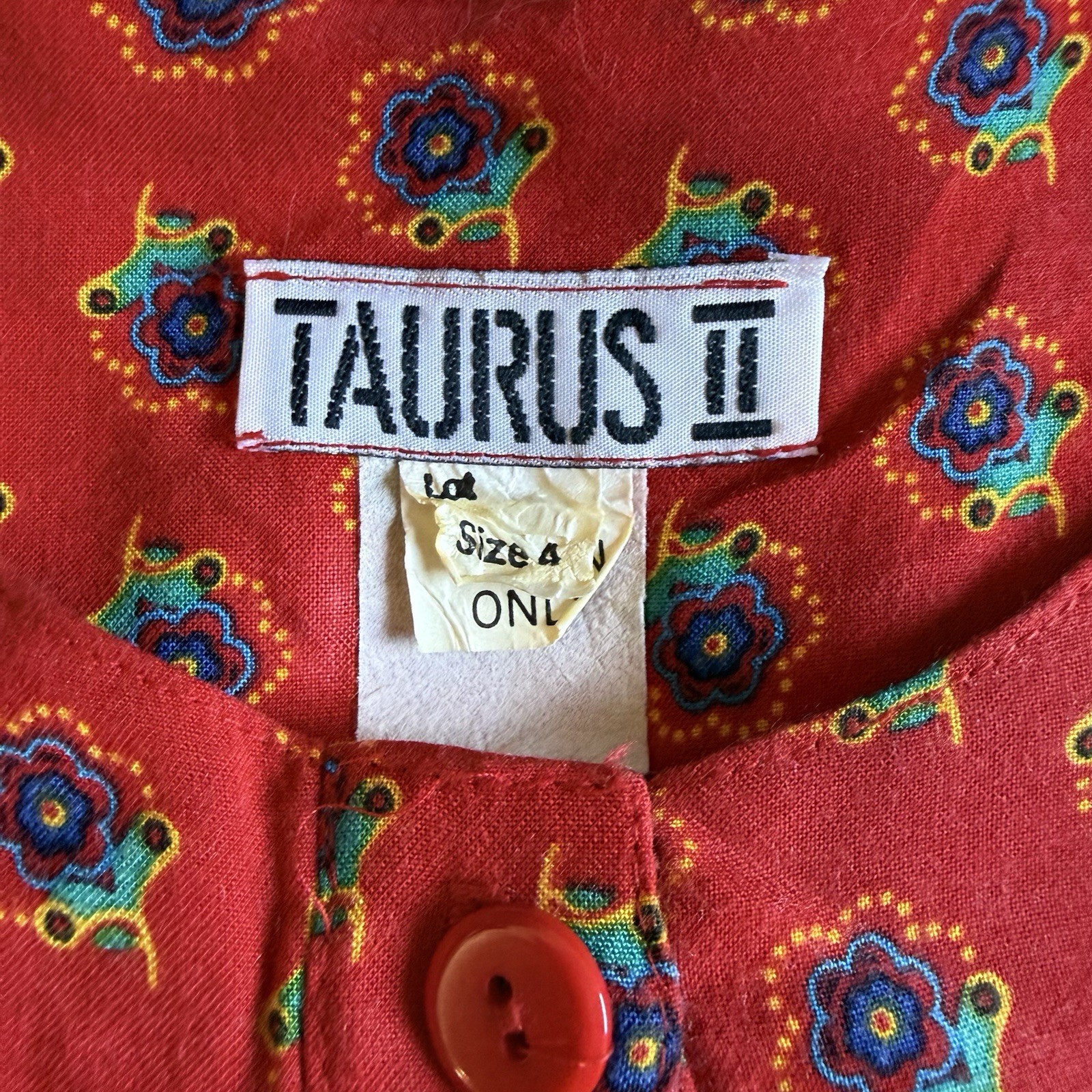 Vintage 1970s Taurus II Red Floral Rayon Smocked Waist Dress Size 4