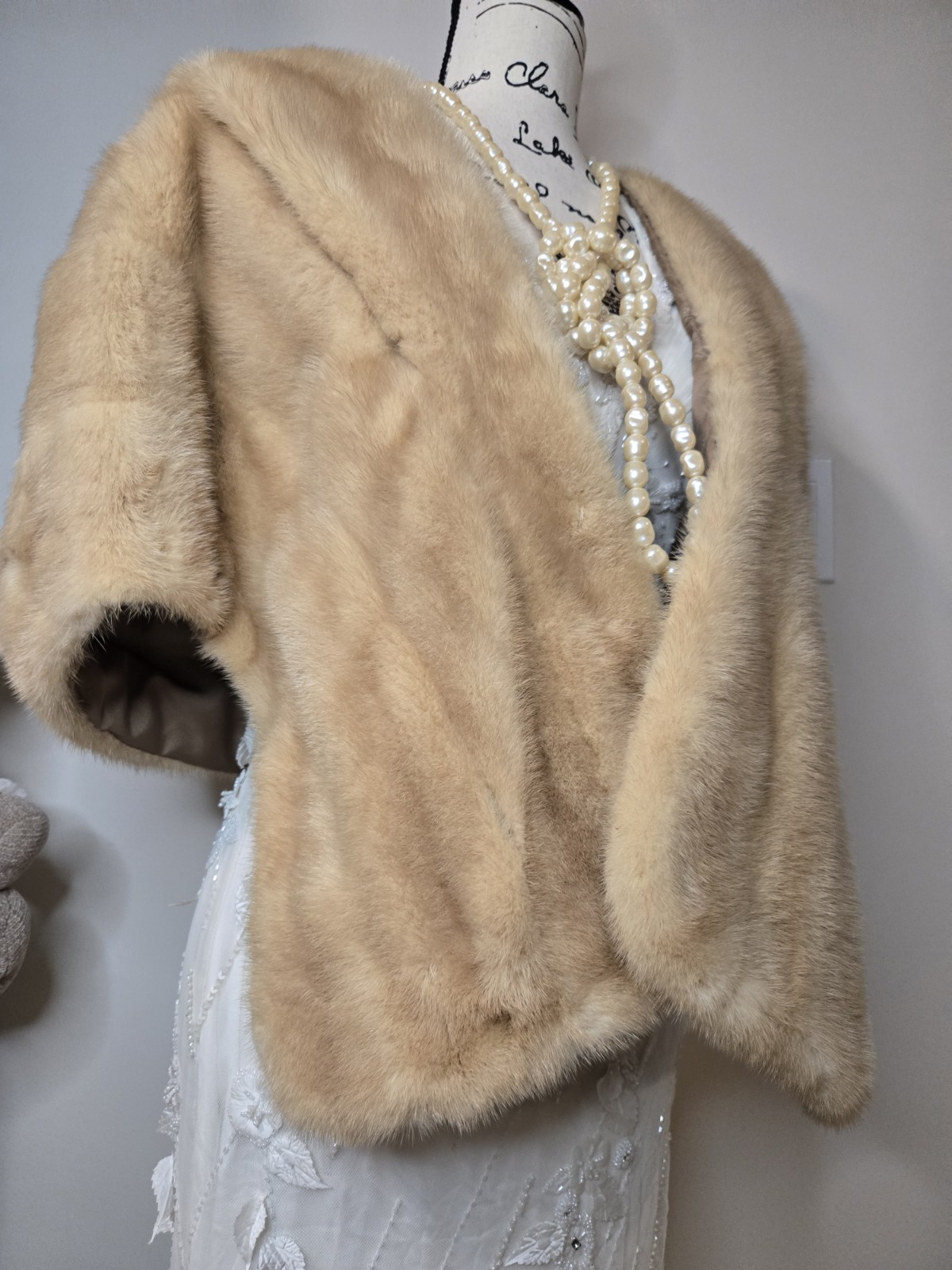 Luxury Vintage Fur Natural Blond Mink Stole Wrap Cape Bolero Formal Bridal Fur