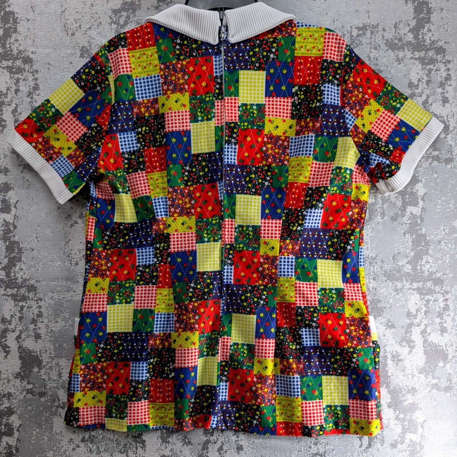 Vtg Crest Patchwork Quilt Print Collared Short Sleeve Tunic Top Pockets Large