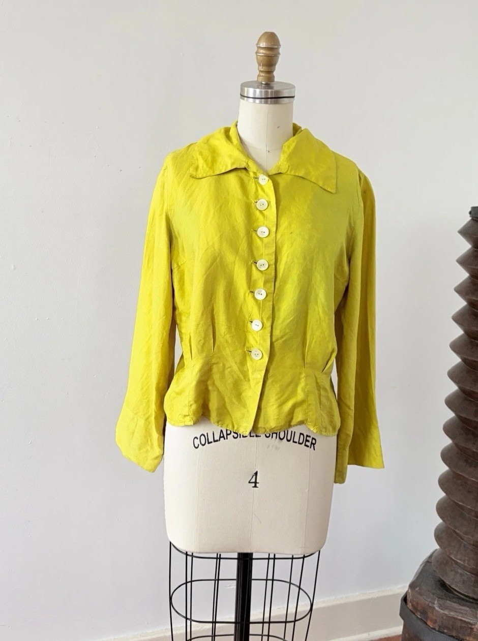 Vintage Antique 1920s 1930s Chartreuse Silk Trumpet Sleeve Blouse Shell Button S