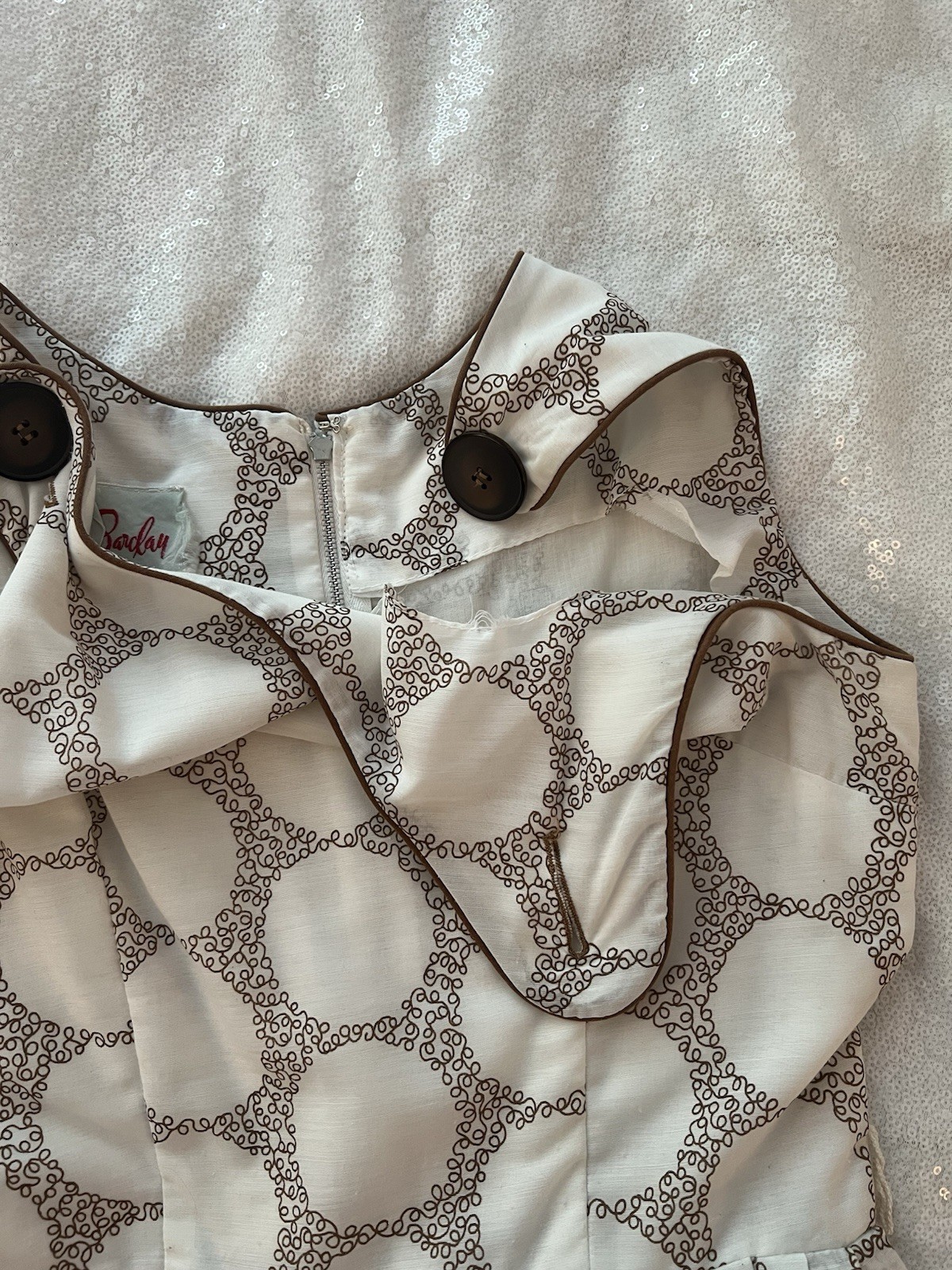 1950s Vintage Betty Barclay Creamy White and Brown Summer Fit Flare Dress – S