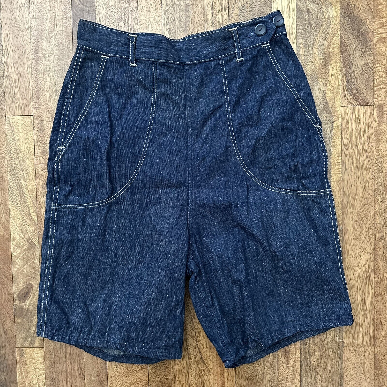 Vintage 1950s High Waisted Side Zip Denim Shorts Size 28
