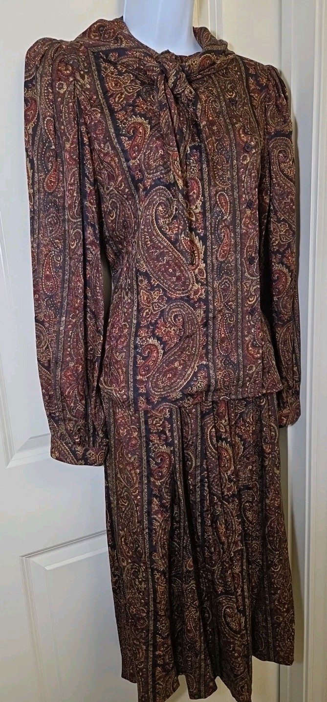 Vtg O By Oscar De La Renta 100% Silk Paisley Tie Neck Dress Skirt Blouse Set