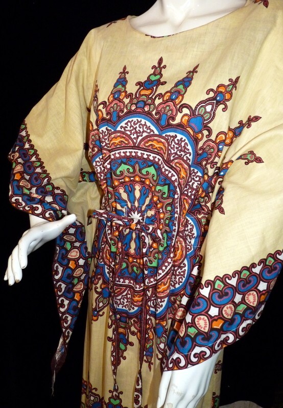 Vintage 1970s CAFTAN Indian Block Print Angel Sleeve Festival Wear OS