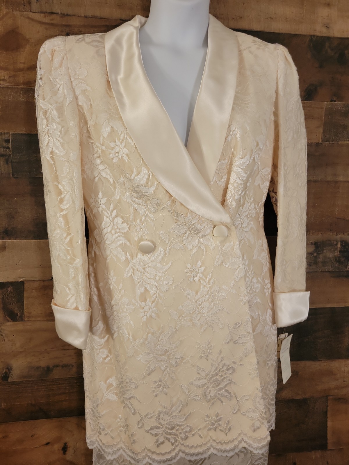 Vintage Miss Elliette Deadstock Two Piece Lace Suit Fully Lined Size 6 Ivory Nwt
