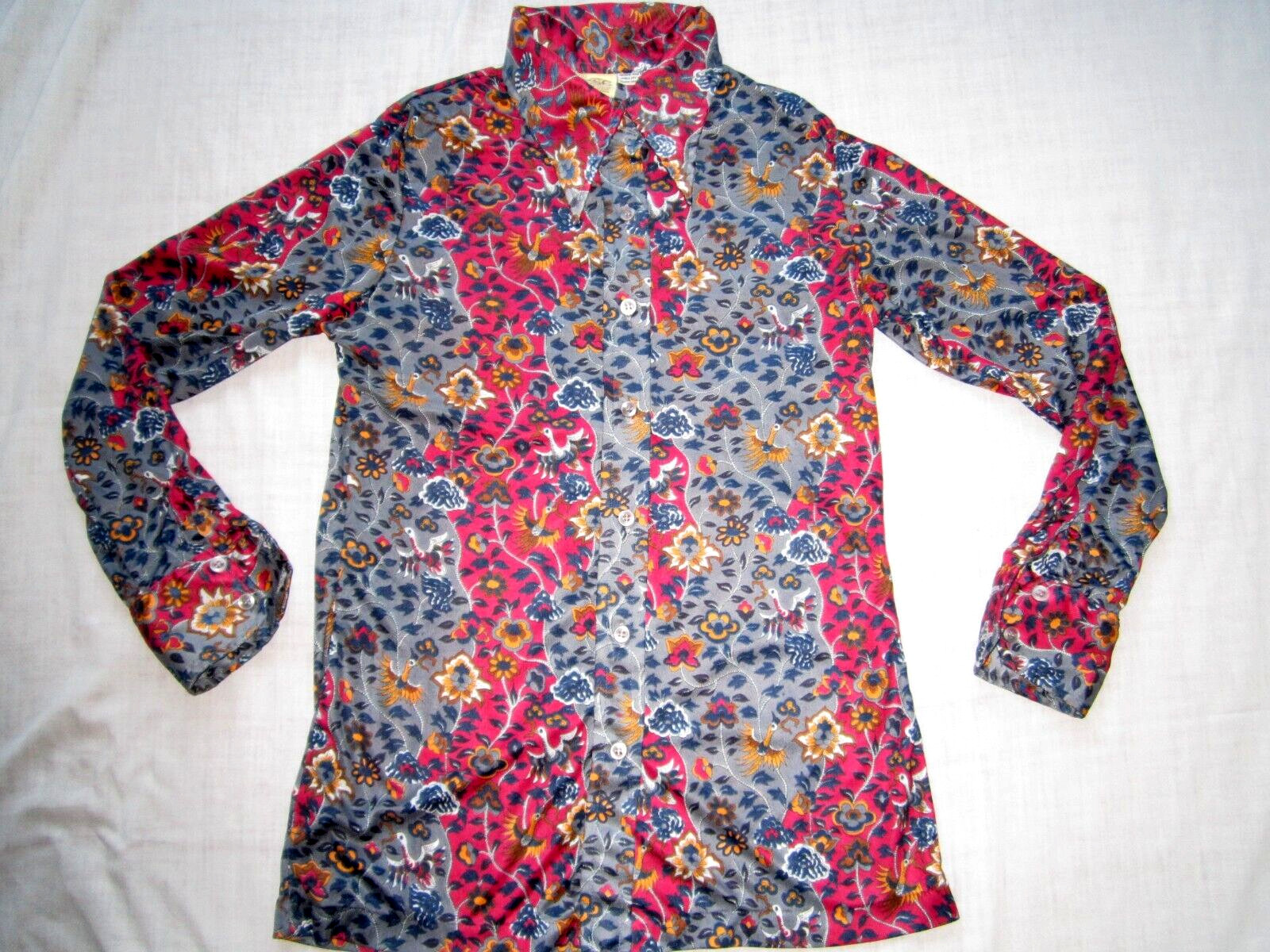 70s Disco vintage dagger point collar top blouse Polyester button up fitted Sz S