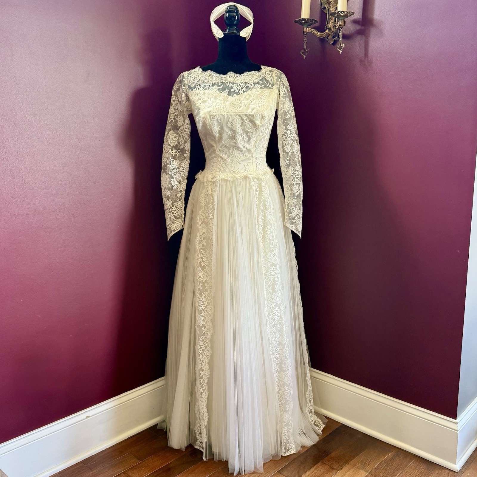 VTG 50s MCM Ivory Cupcake Accordion Tulle Lace Satin Wedding Dress & Headpiece