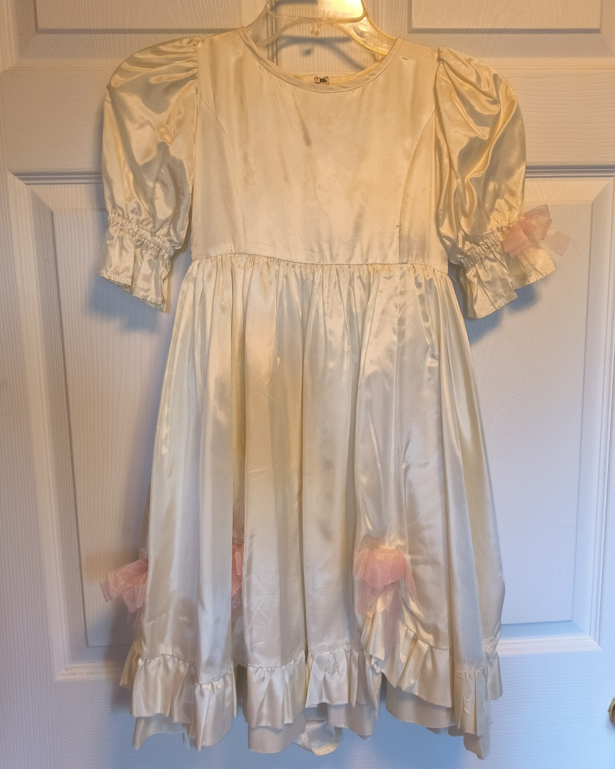 ​Vintage 2005 Handmade Girls Cream Satin Flower Pageant Dress Pink Bows Sz 6/7