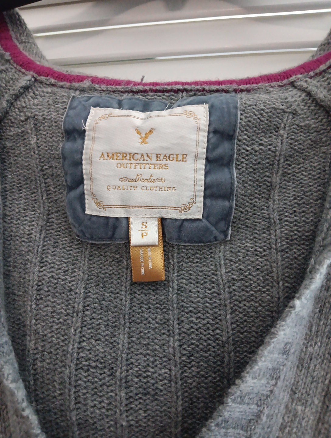 VTG Y2K American Eagle Women S Wool Blend Gray Cable Knit V-Neck Sweater W Hood