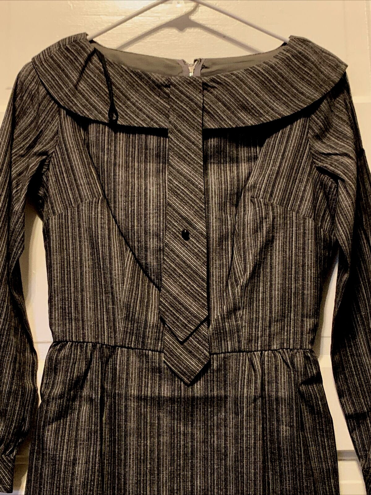VINTAGE MID CENTURY WIGGLE PENCIL GRAY DRESS SECRETARY GEEK 40’s CALIFORNIA