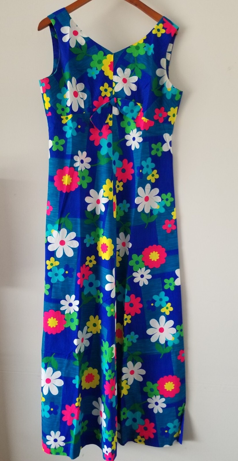 VINTAGE! Made in Hawaii Colorful FLORAL DRESS *See Pics for Measurements*