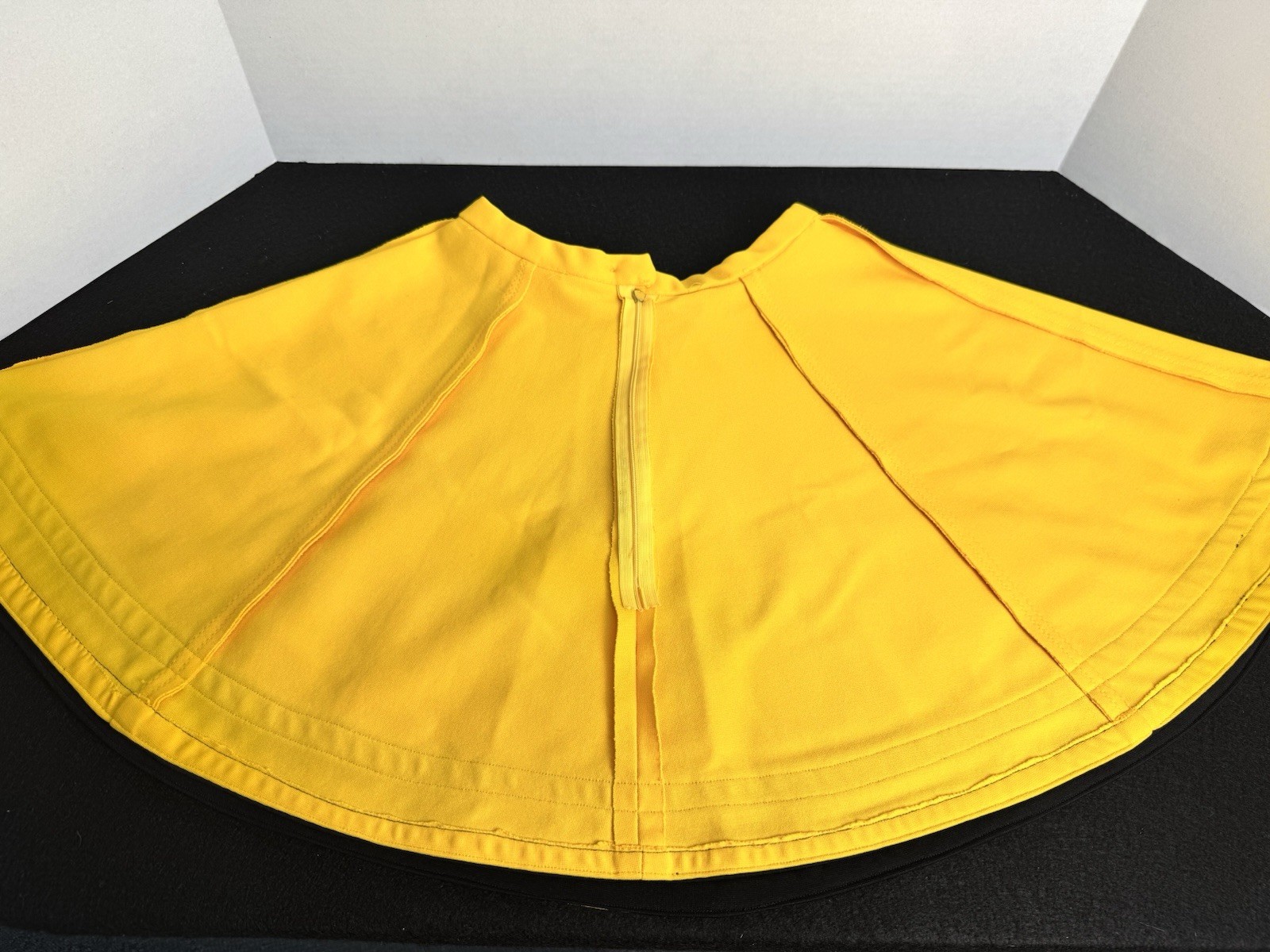 Vintage Cheerleader Skirt Yellow And Black 24” Waist Stripe Great Condition