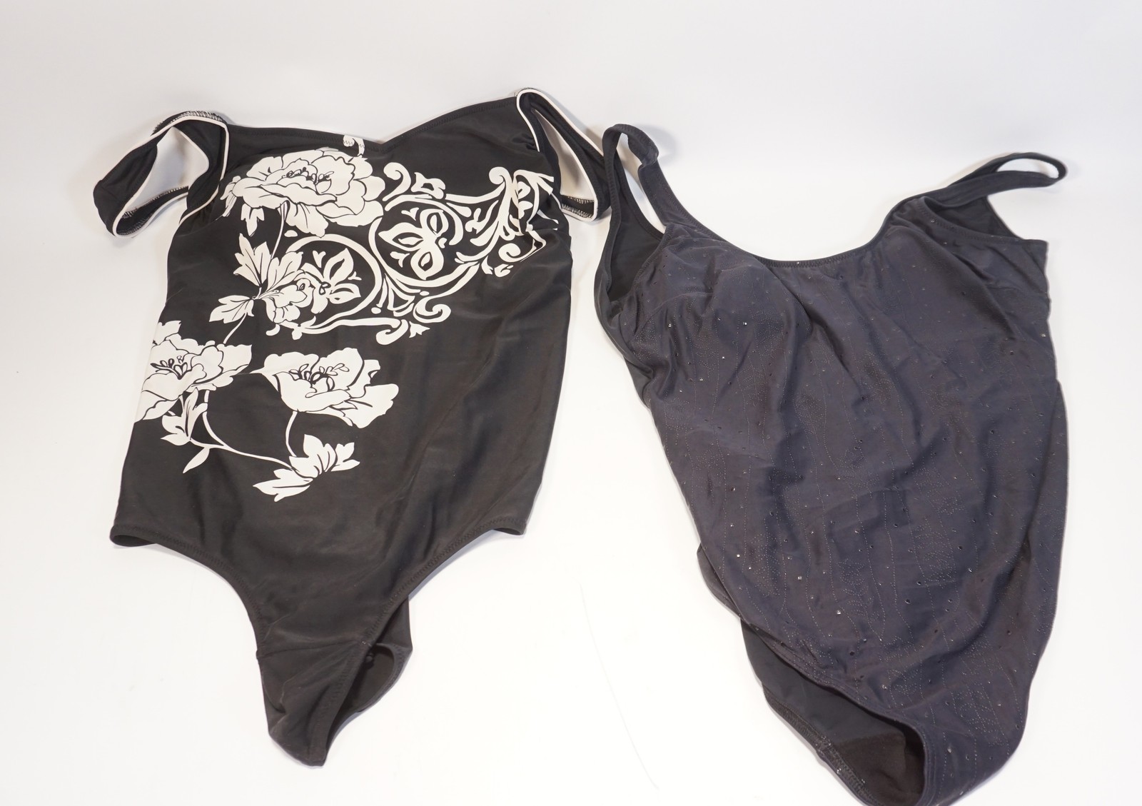 Summer Moves On Vintage Swimwear Bundle Swimsuits Including Sousa Size 44-48 Cup C
