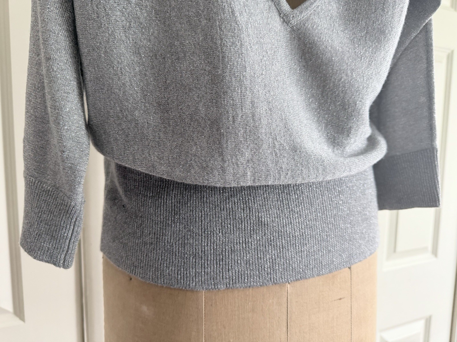 Vintage Y2K Open Back Glittery Silver Metallic Sweater New York & Co S/M