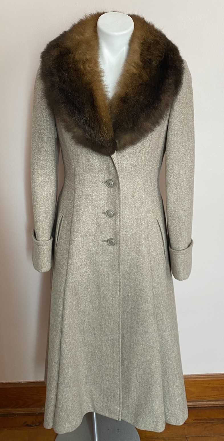 VTG Lassie Jr Penny Lane Beige Wool Fit Flair Long Coat Fox Fur Collar 70s S/M