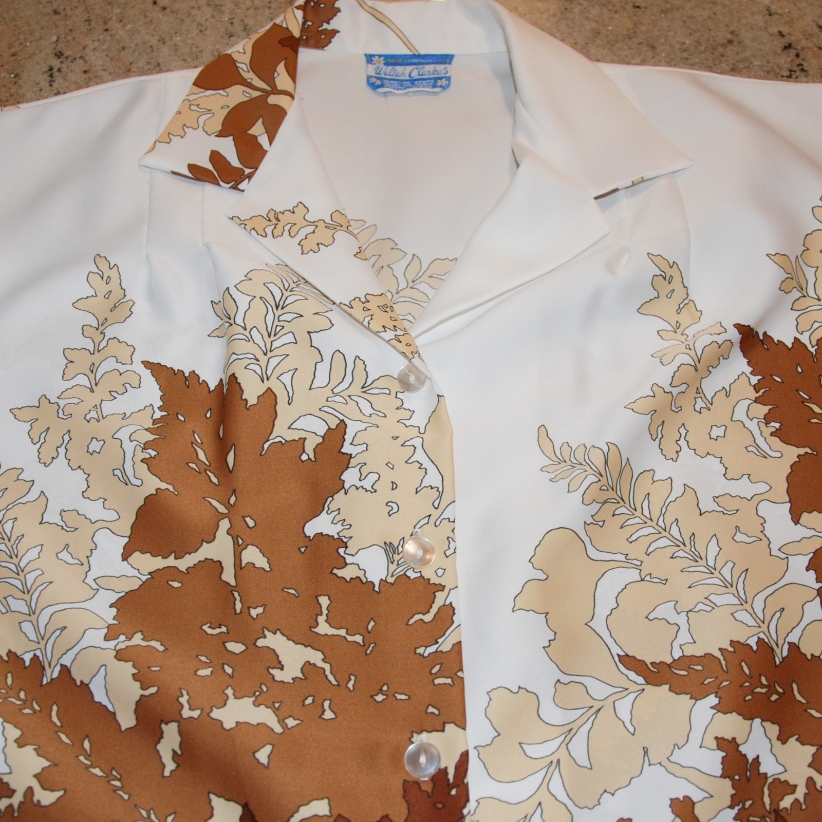 Vtg Waltah Clarke’s Women’s 40″ L-XL Polyester Button Front Hawaiian Blouse Top