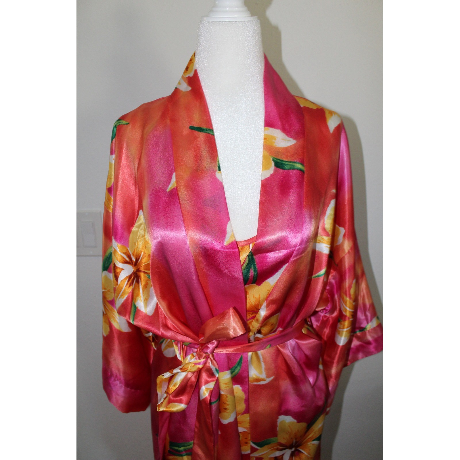 VTG Expressions California Dynasty Pink Floral Satin Robe Nightgown Set S/M