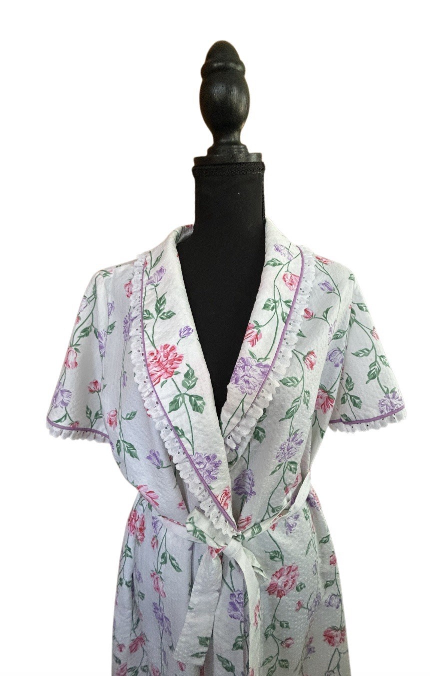 RARE! VTG 1960s-70s GORGEOUS KINGLY FLORAL HOUSECOAT! EXCELLENT CONDITION!
