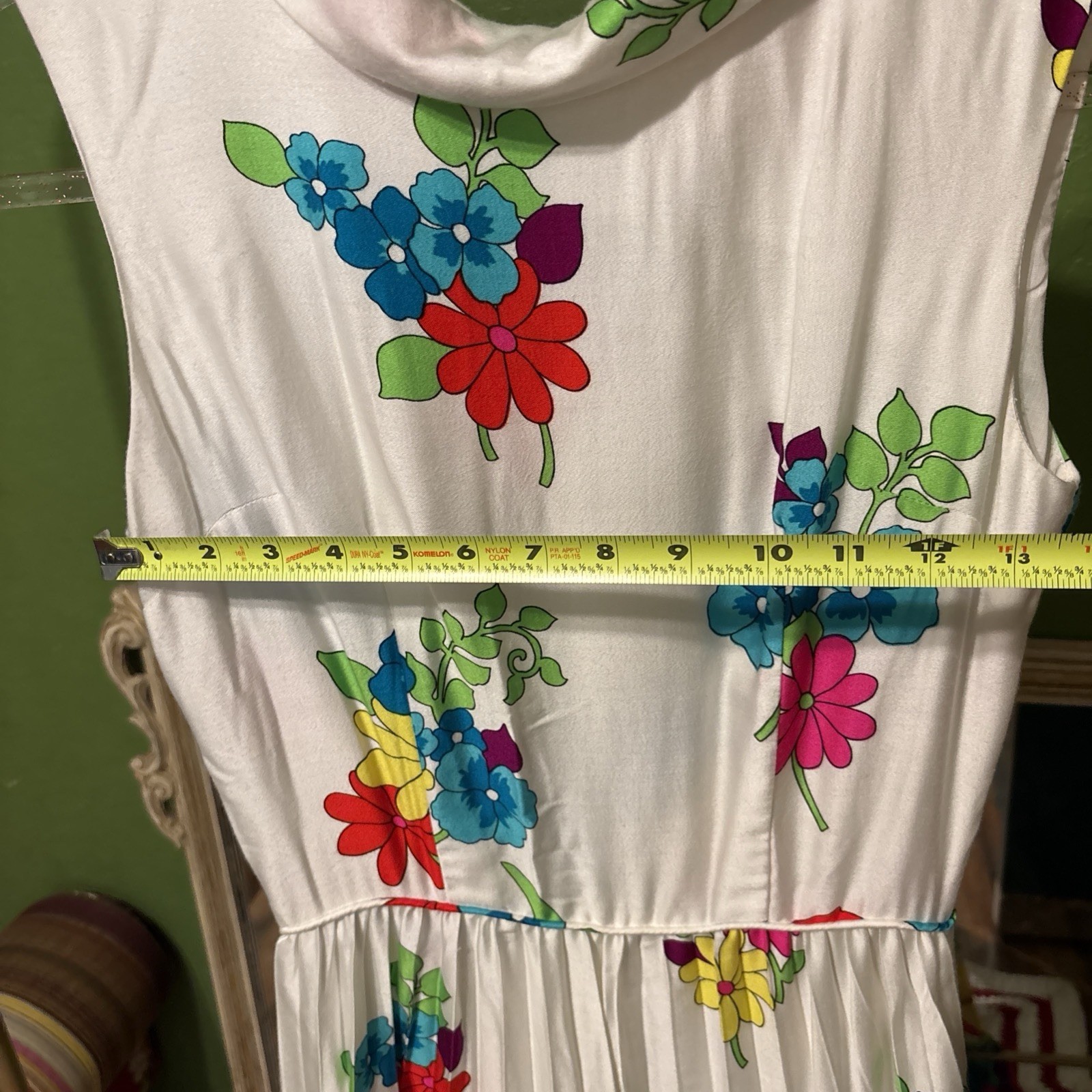 Vintage 1970’s Waltah Clarke’s Hawaiian Shops dress size 10