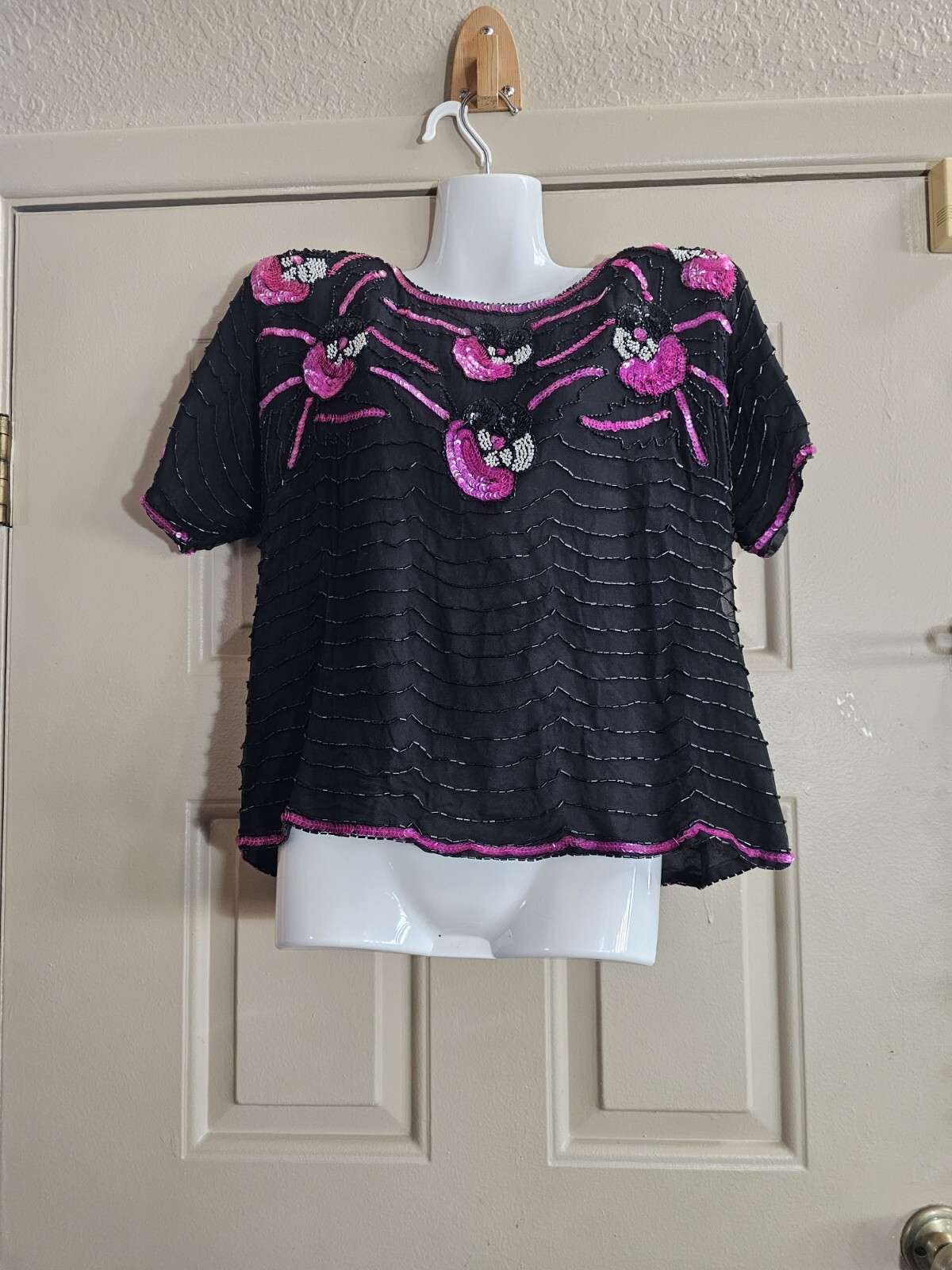 Vintage 80’s Avalon 100% Silk Sequins Top Size L
