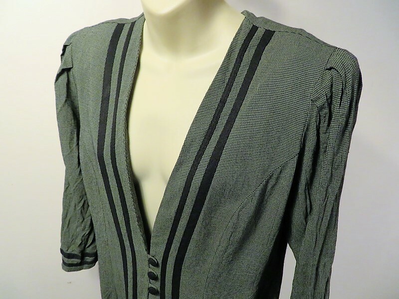 Vintage 1990s USA Michael Blake Blazer Suit Jacket Top Padded Shoulders Low Cut