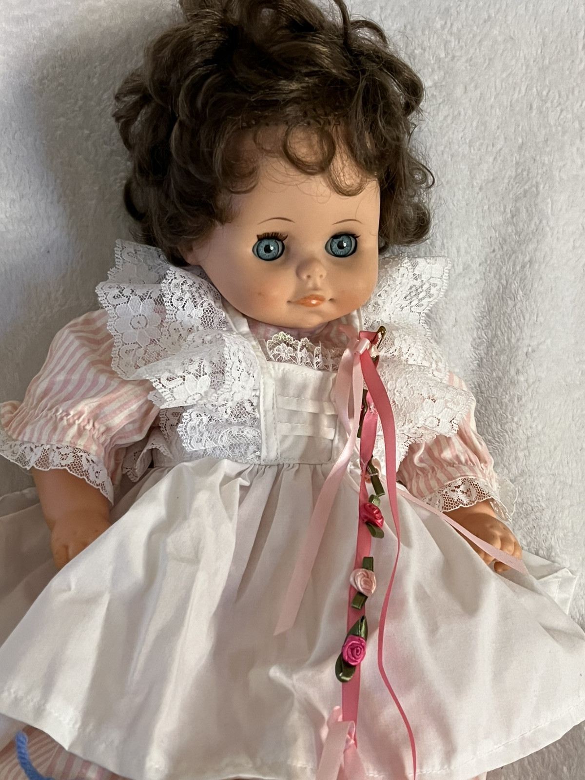Vintage 70s ? IN Dress Open close eyes Made Hong Kong? NOT MARKED BUT SIMILAR