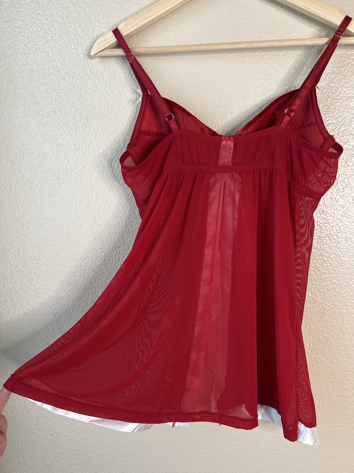 Vintage Secret Treasures Red Nightie Women’s Medium Short Chemise Front Closure