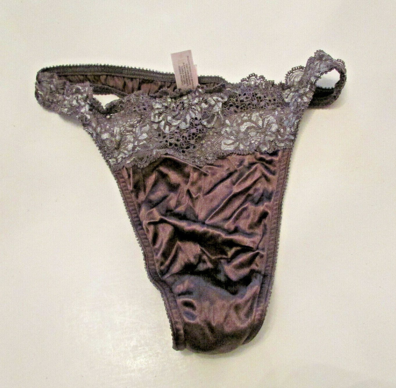 90’s Victoria’s Secret Miracle Lace Second Skin Satin V-G-String Thong Panties S